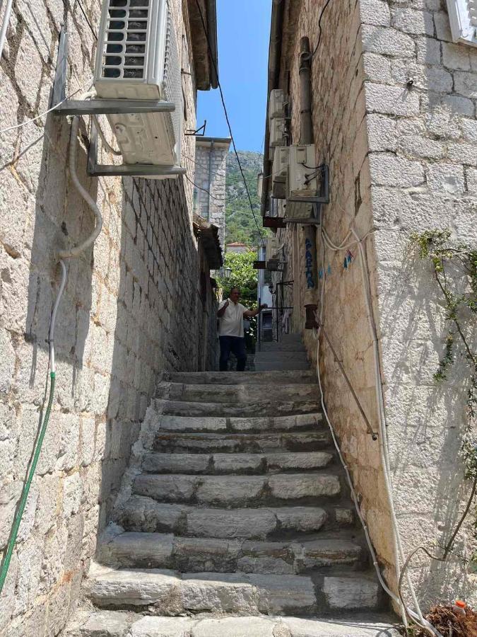 Apartman Dado Perast Eksteriør billede